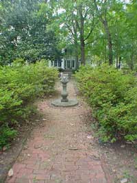 Garden Circle